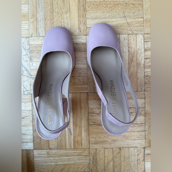 Stuart Weitzman - Picture 1 of 7